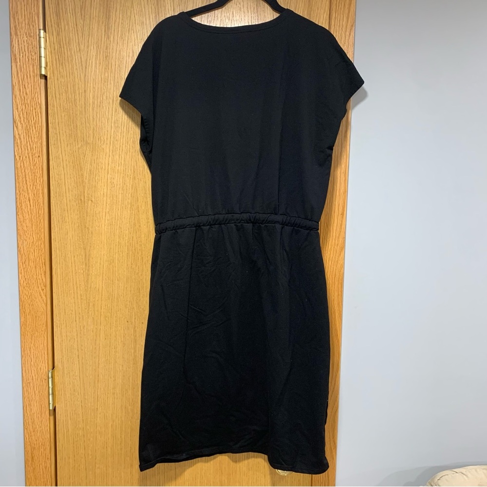 32 Degrees Black Drawstring Dress - Size Medium - Picture 2 of 4